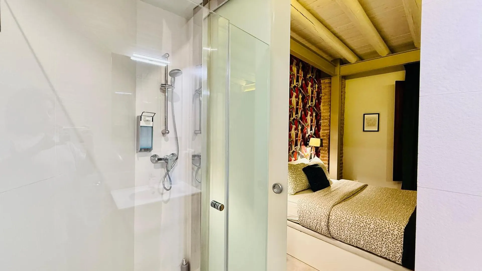 Apartment Rueda Bolas Suites - Hostatel Granada