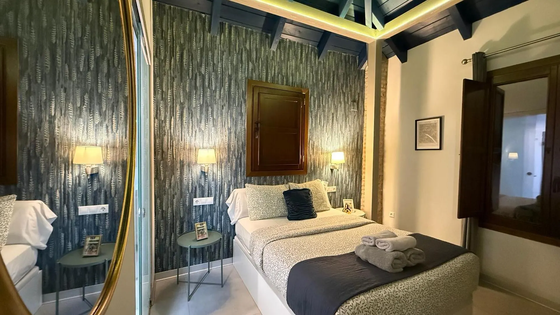 Apartment Rueda Bolas Suites - Hostatel Granada