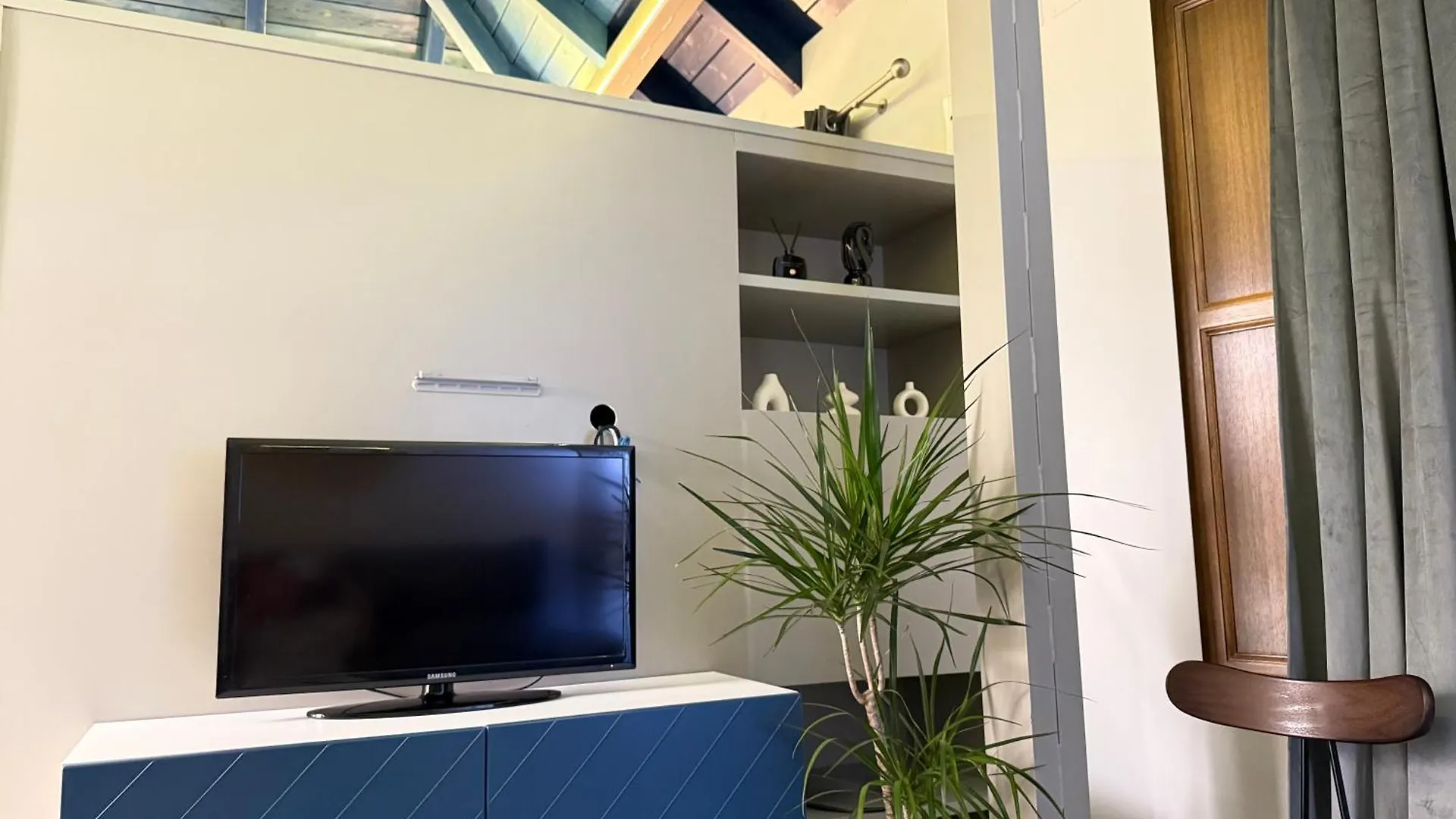 Apartment Rueda Bolas Suites - Hostatel Granada Spain