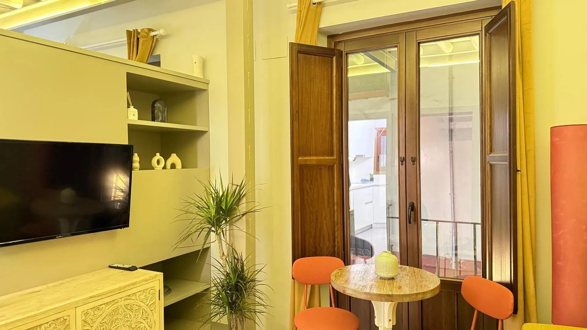 Rueda Bolas Suites - Hostatel Granada 0*,  Spain