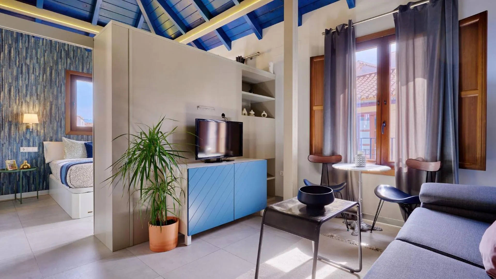 Apartment Rueda Bolas Suites - Hostatel Granada