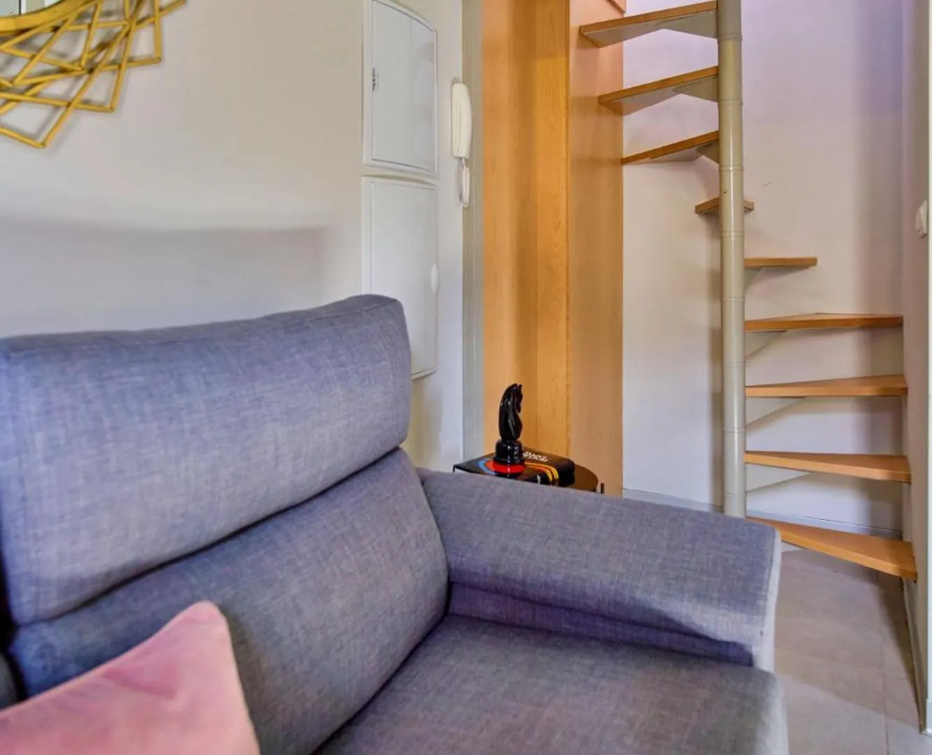 Rueda Bolas Suites - Hostatel Granada Apartment