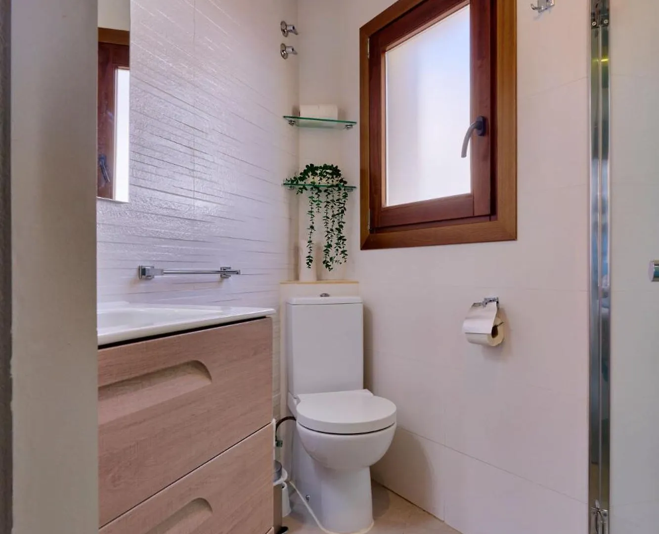 Rueda Bolas Suites - Hostatel Granada Apartment